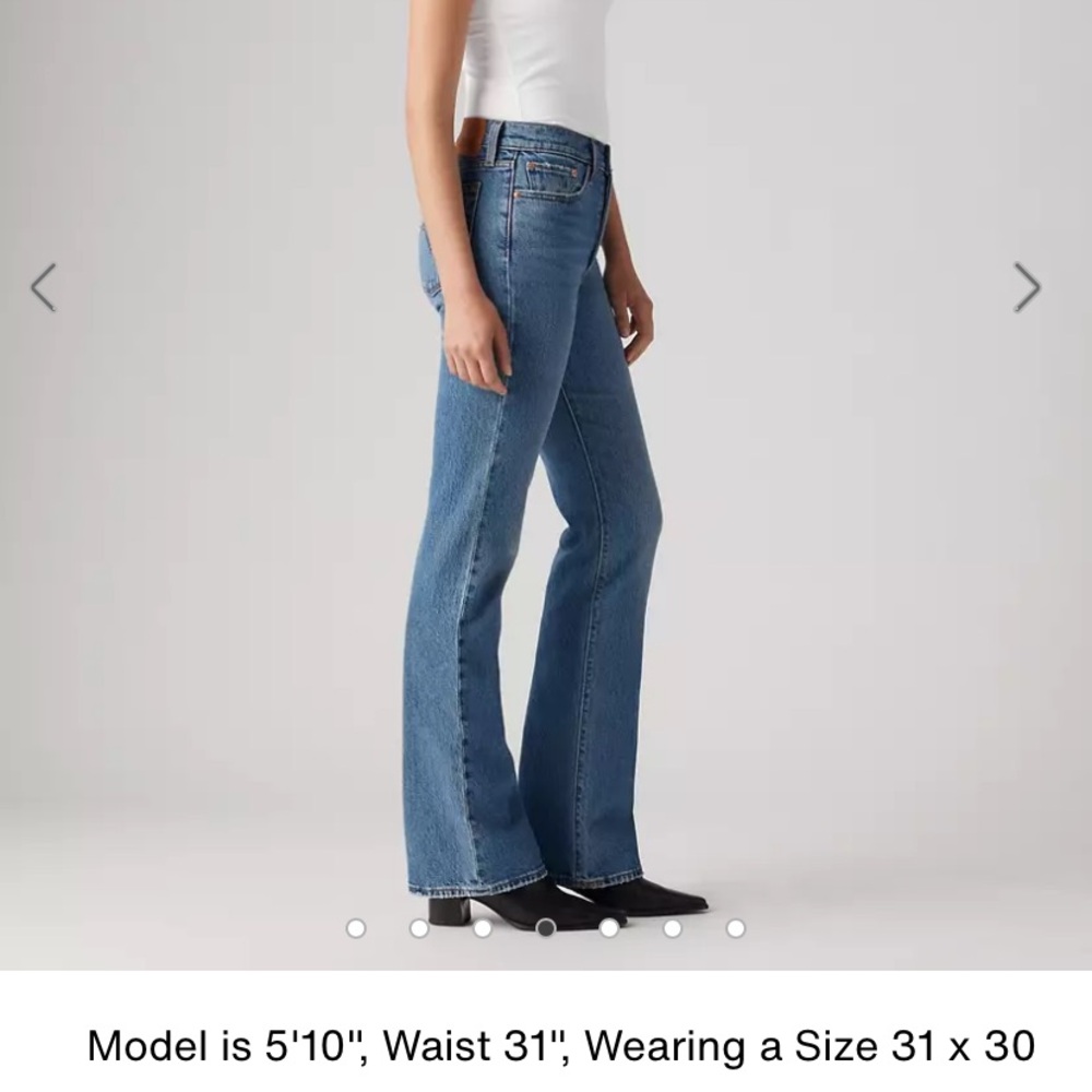 Levi’s Wedgie Bootcut- Medium Wash- Petite SZ 28, EUC - Picture 9 of 11